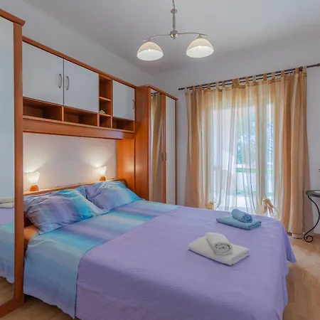 Vakantiehuis Manuela Vir